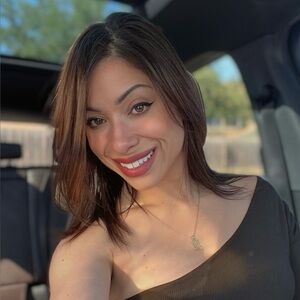 Meet your Posher, Jenny